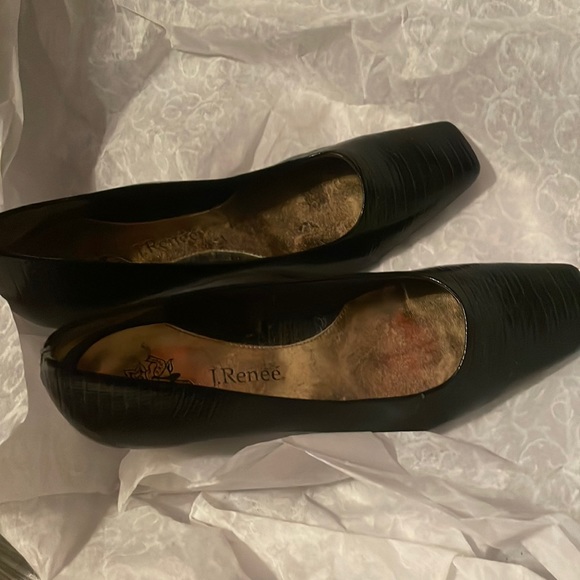 J.Renee Shoes - J Renee black shoes